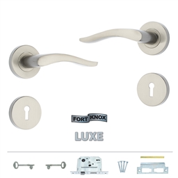 M8G40 - 2 Lever Lockset Laelia Rose